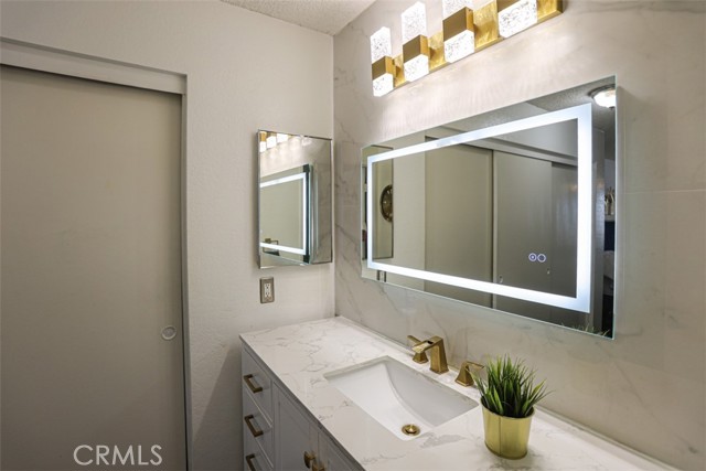 Detail Gallery Image 17 of 44 For 1712 Crystal Canyon, Azusa,  CA 91702 - 2 Beds | 1/1 Baths