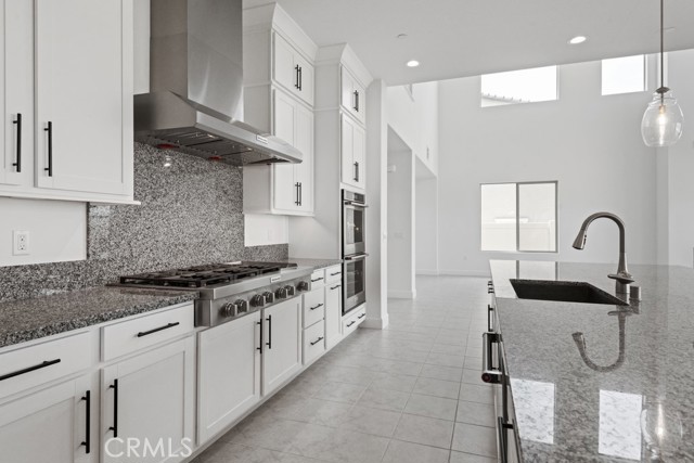 17744 Mcdowell Valley Drive, Riverside CA: https://media.crmls.org/medias/06462c99-f148-4170-b9b1-fb594ae7b60e.jpg