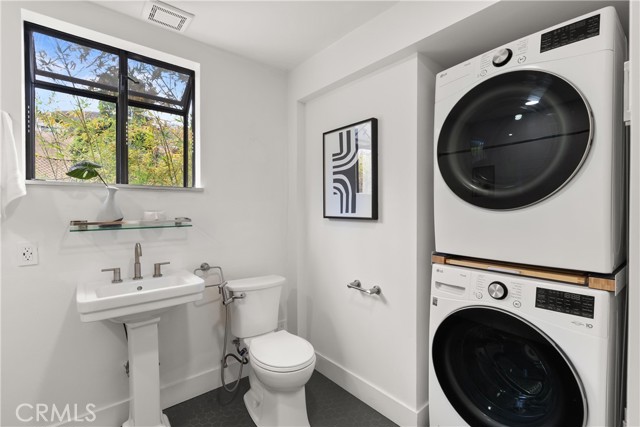 Detail Gallery Image 15 of 34 For 645 Griffith Way, Laguna Beach,  CA 92651 - 3 Beds | 3 Baths