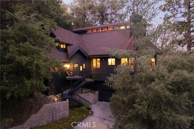 Detail Gallery Image 2 of 44 For 1148 Nadelhorn Dr, Lake Arrowhead,  CA 92352 - 4 Beds | 2/1 Baths