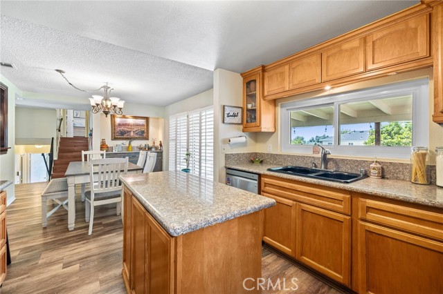 5644 Wadsworth Avenue, Highland CA: https://media.crmls.org/medias/06484fbc-04c1-4abc-9c8b-9d73c4a1e1e8.jpg