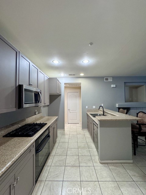 Detail Gallery Image 10 of 38 For 30505 Canyon Hills Rd #1302,  Lake Elsinore,  CA 92532 - 2 Beds | 2/1 Baths