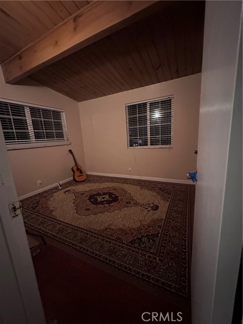 Detail Gallery Image 10 of 18 For 12055 Douglas St, Yucaipa,  CA 92399 - 4 Beds | 2 Baths