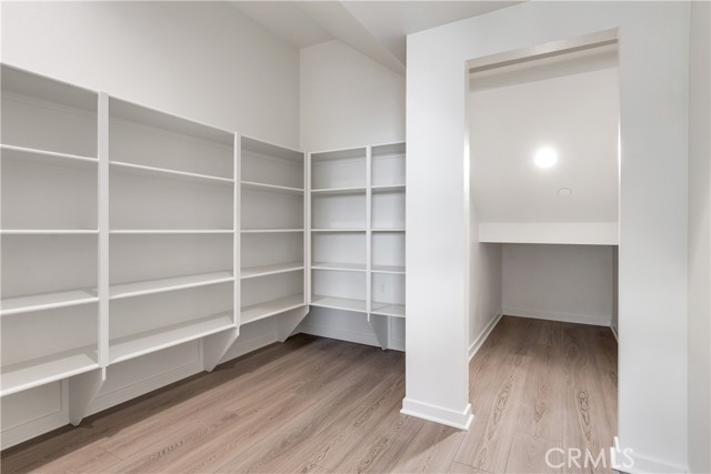 Detail Gallery Image 11 of 48 For 6536 Canyon Oaks Dr, Simi Valley,  CA 93063 - 5 Beds | 5/1 Baths