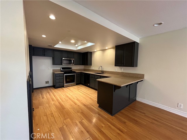 Detail Gallery Image 5 of 15 For 2545 Belvedere Ct, Simi Valley,  CA 93065 - 4 Beds | 3 Baths