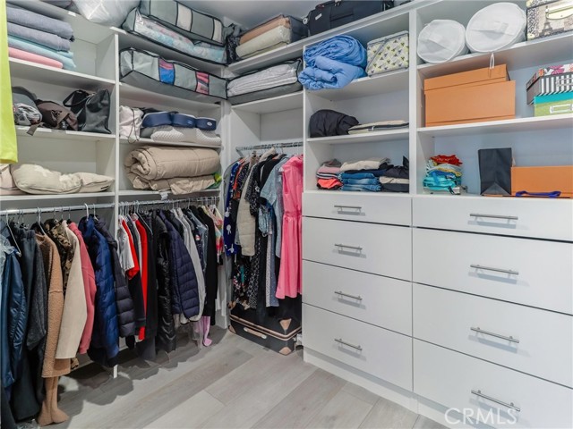 Detail Gallery Image 34 of 43 For 20725 W Liana Ct, Porter Ranch,  CA 91326 - 5 Beds | 5/1 Baths