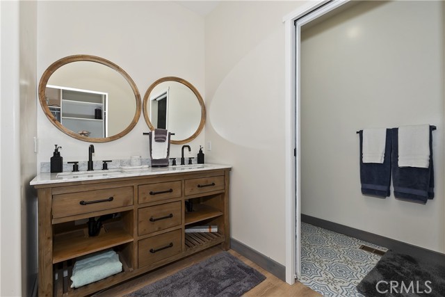 1215 Valley View Drive, Big Bear City CA: https://media.crmls.org/medias/064b6ab2-a141-4085-828e-739247aafc64.jpg