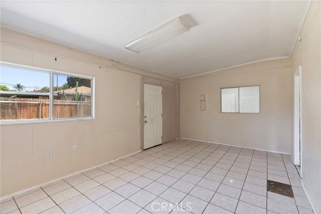 Detail Gallery Image 32 of 50 For 764 N Meridian Ave, Rialto,  CA 92376 - 3 Beds | 1 Baths