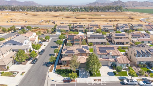 Detail Gallery Image 12 of 31 For 29742 Carmague Ln, Menifee,  CA 92584 - 4 Beds | 3 Baths