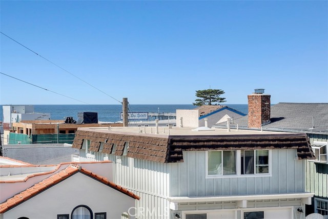 908 Manhattan Avenue, Hermosa Beach, California 90254, ,Residential Income,Sold,Manhattan,SB25198954