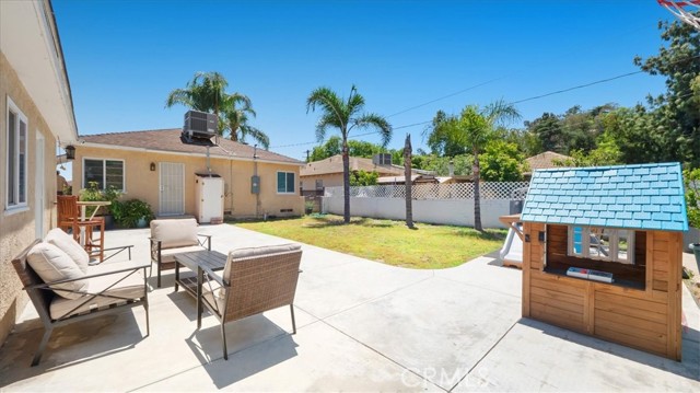Detail Gallery Image 12 of 15 For 686 W 34th St, San Bernardino,  CA 92405 - 2 Beds | 1 Baths