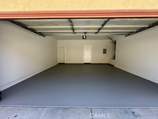 Detail Gallery Image 14 of 32 For 3755 E 52nd St, Maywood,  CA 90270 - 3 Beds | 3 Baths
