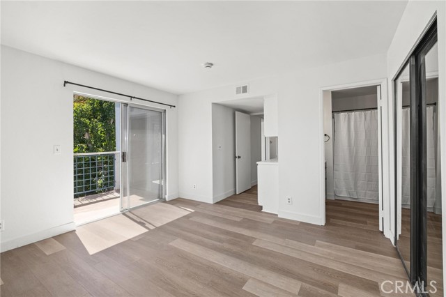 Detail Gallery Image 15 of 21 For 505 W 5th St #204,  Long Beach,  CA 90802 - 2 Beds | 2 Baths