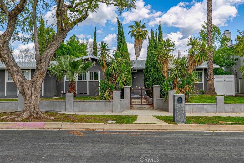 10524 Canby Avenue