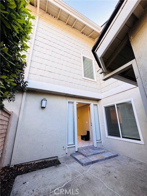 Detail Gallery Image 3 of 37 For 136 Briarwood #50,  Irvine,  CA 92604 - 3 Beds | 2/1 Baths