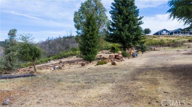 21541 Yankee Valley Road, Hidden Valley Lake CA: https://media.crmls.org/medias/064dfacc-ccc4-4e16-b4e5-60724acf6fb8.jpg