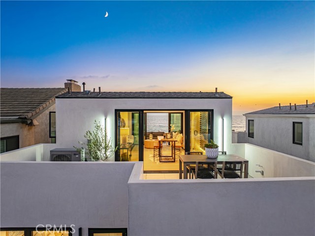 Detail Gallery Image 25 of 30 For 5007 Seashore, Newport Beach,  CA 92663 - 3 Beds | 2/2 Baths