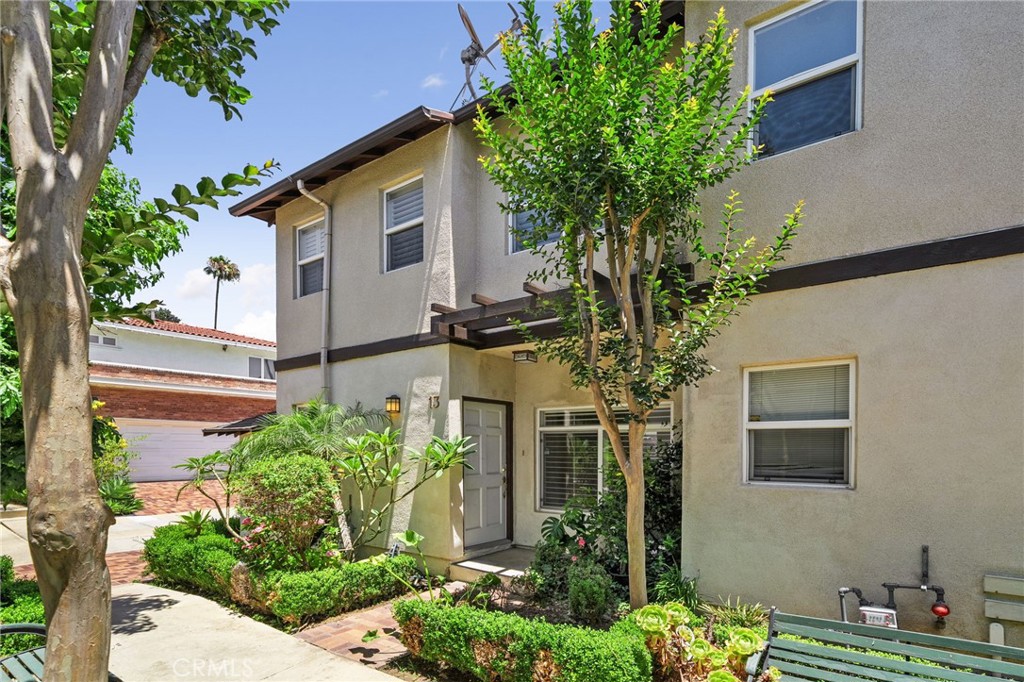 77 S Sierra Madre #13