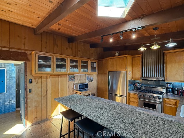 Detail Gallery Image 11 of 56 For 971 Hartford St, Cambria,  CA 93428 - 2 Beds | 2 Baths