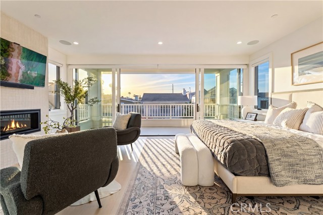 Detail Gallery Image 17 of 42 For 206 Apolena Ave, Newport Beach,  CA 92662 - 3 Beds | 4/1 Baths