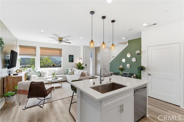 Detail Gallery Image 11 of 49 For 116 Sunstone Place, Rancho Mission Viejo,  CA 92694 - 3 Beds | 2/1 Baths