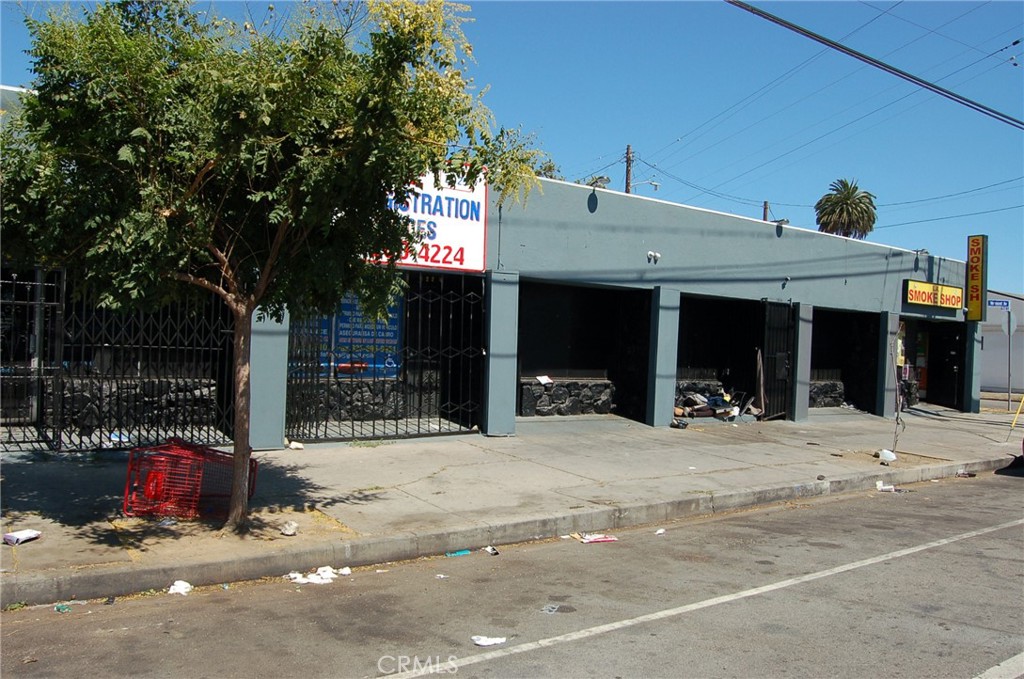 9220 S VERMONT Avenue, Los Angeles, CA 90044