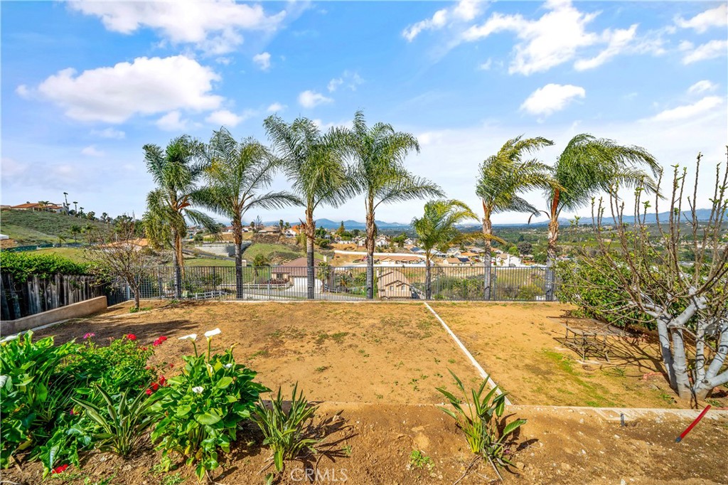 MLS #OC25046910 img 43