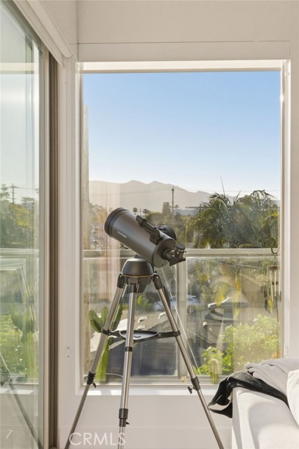 Detail Gallery Image 15 of 61 For 518 E Windsor #305,  Glendale,  CA 91205 - 2 Beds | 2 Baths