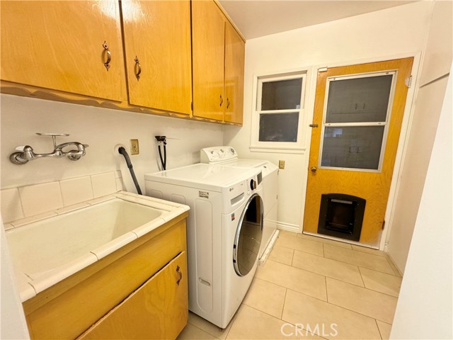 Detail Gallery Image 25 of 37 For 15909 Vincennes St, North Hills,  CA 91343 - 3 Beds | 2/1 Baths