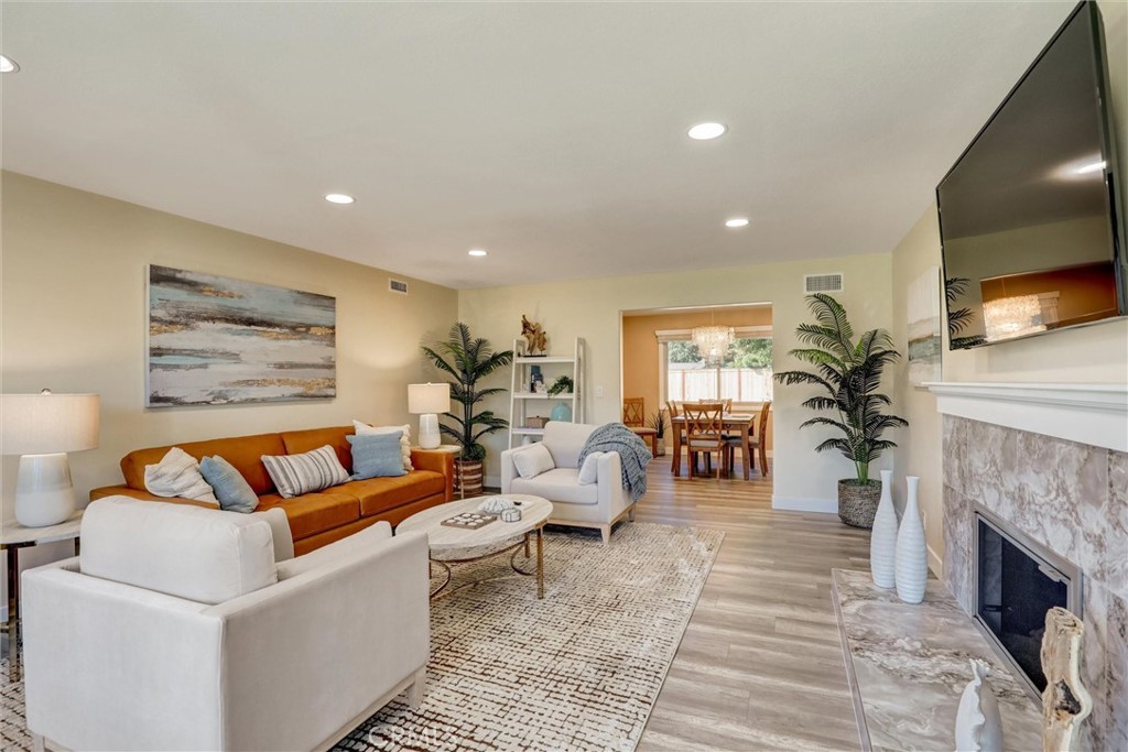 MLS #PW25250976 image #2