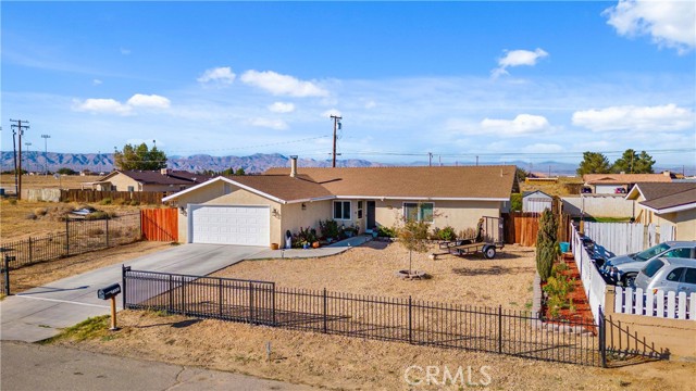 Detail Gallery Image 2 of 34 For 7353 Landis Dr, California City,  CA 93505 - 3 Beds | 2 Baths