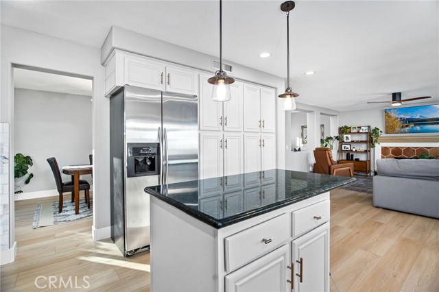 Detail Gallery Image 11 of 32 For 29110 Wayfarer Ln, Lake Elsinore,  CA 92530 - 4 Beds | 2/1 Baths