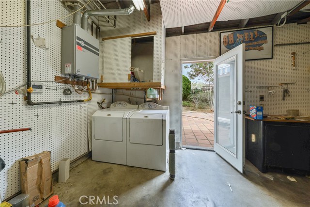 Detail Gallery Image 34 of 38 For 17172 Berlin Ln, Huntington Beach,  CA 92649 - 3 Beds | 2 Baths
