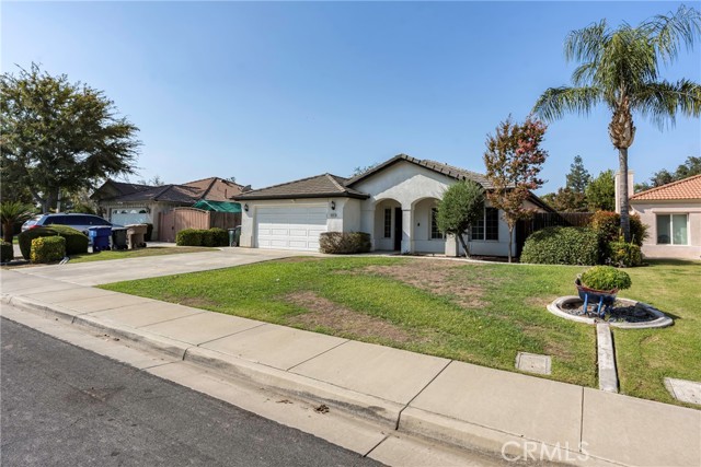 Detail Gallery Image 3 of 52 For 6607 Radio Flyer, Bakersfield,  CA 93312 - 3 Beds | 2 Baths