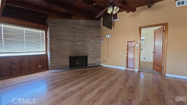 625 Cedar Avenue, Wasco CA: https://media.crmls.org/medias/06536af0-b42d-45c3-8c18-5254a4c8fd18.jpg
