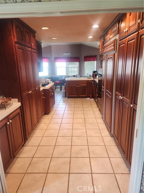 3082 Copa De Oro Drive, Los Alamitos CA: https://media.crmls.org/medias/0653947c-dd96-4ad7-b828-2cd0123e85fe.jpg