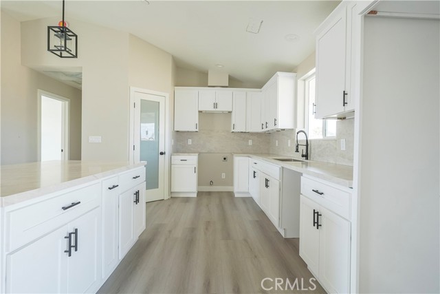 Detail Gallery Image 7 of 51 For 15413 Burwood Rd, Victorville,  CA 92394 - 4 Beds | 2 Baths
