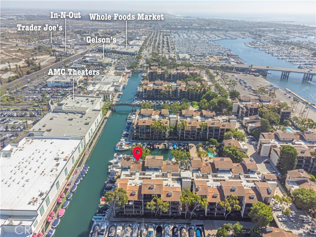 Detail Gallery Image 3 of 28 For 6336 Marina Pacifica, Long Beach,  CA 90803 - 2 Beds | 2/1 Baths