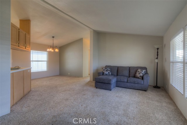 Detail Gallery Image 7 of 41 For 1675 Manzanita Ave #4,  Chico,  CA 95926 - 3 Beds | 2 Baths