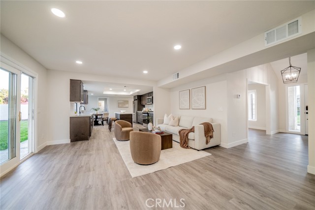 Detail Gallery Image 12 of 31 For 13627 Scenic Crest Dr, Yucaipa,  CA 92399 - 4 Beds | 2/1 Baths