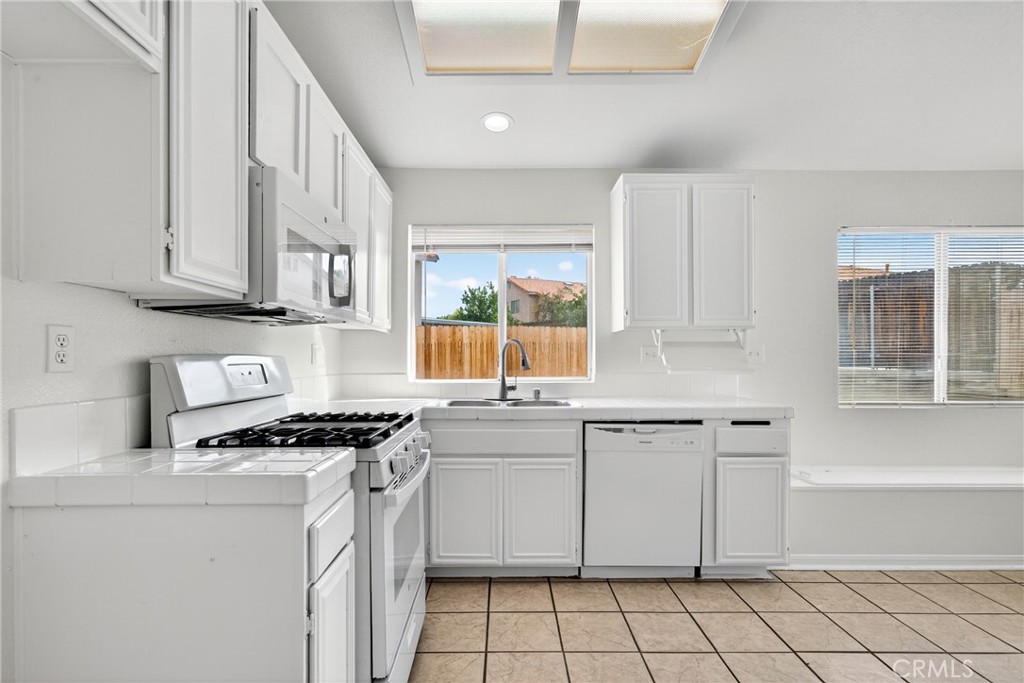 MLS #OC25249388 image #8