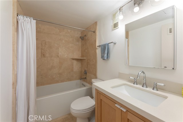 1750 E Ocean Boulevard, Long Beach CA: https://media.crmls.org/medias/0655a0e7-6d72-4322-bed7-8a0a6bdc2ac5.jpg