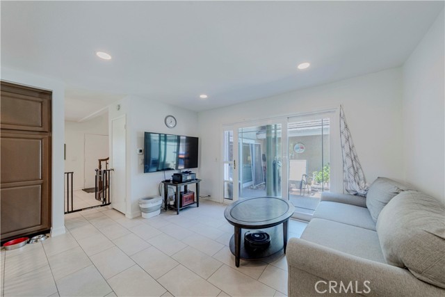 Detail Gallery Image 17 of 49 For 5855 via Sonora #39,  Yorba Linda,  CA 92887 - 3 Beds | 2/1 Baths