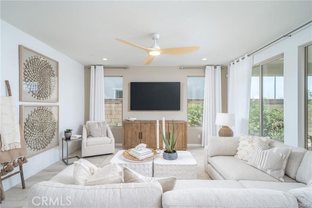 Detail Gallery Image 14 of 44 For 3677 S Bearberry Ave, Ontario,  CA 91761 - 5 Beds | 3 Baths