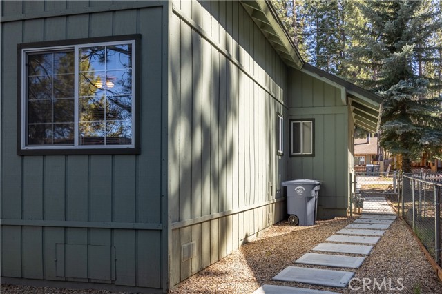Detail Gallery Image 25 of 32 For 42824 Cedar Ave, Big Bear Lake,  CA 92315 - 4 Beds | 3 Baths