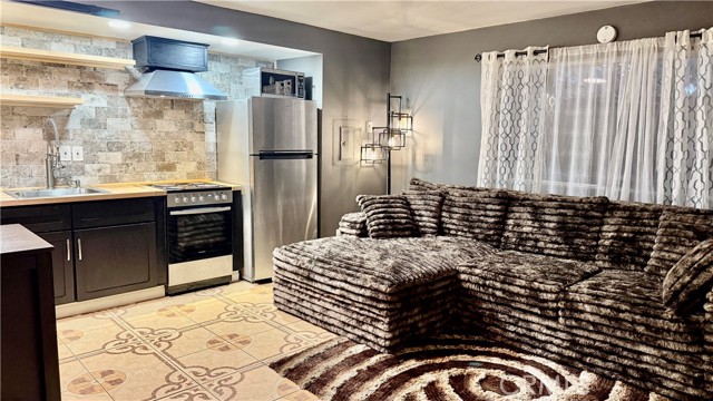 Front Image Thumbnail for CRSR25239902