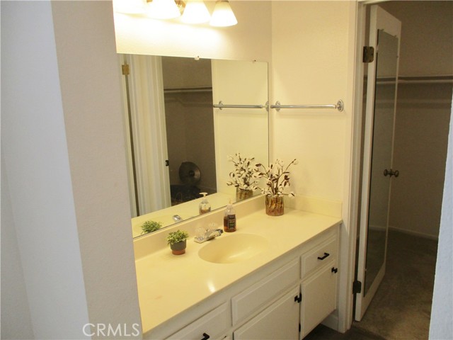 Detail Gallery Image 16 of 31 For 16999 Lorene Dr, Victorville,  CA 92395 - 3 Beds | 2 Baths