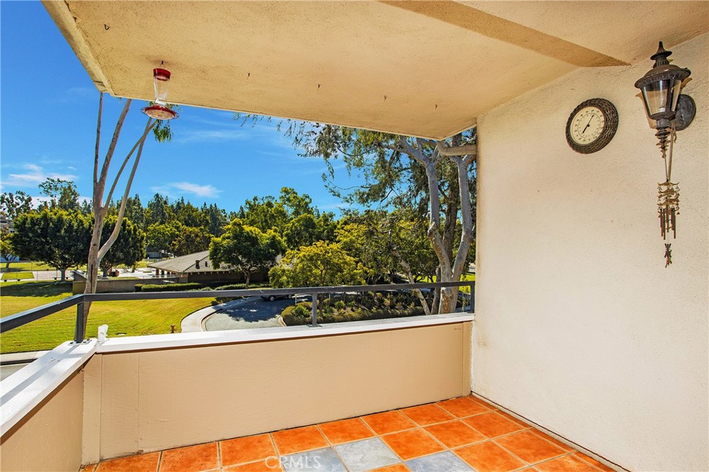 22302 Caminito Tecate 325, Laguna Hills, CA 92653