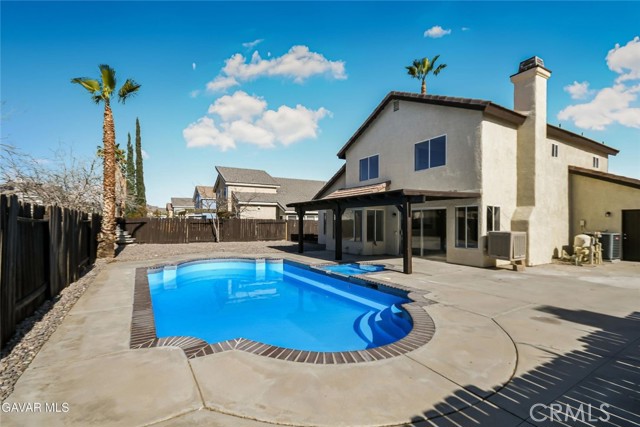 Detail Gallery Image 22 of 24 For 37717 49th, Palmdale,  CA 93552 - 3 Beds | 3 Baths