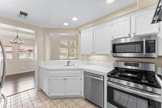 4 Paseo Del Sol, Rancho Santa Margarita CA: https://media.crmls.org/medias/0659572c-06dc-43aa-923e-700667b3eae2.jpg